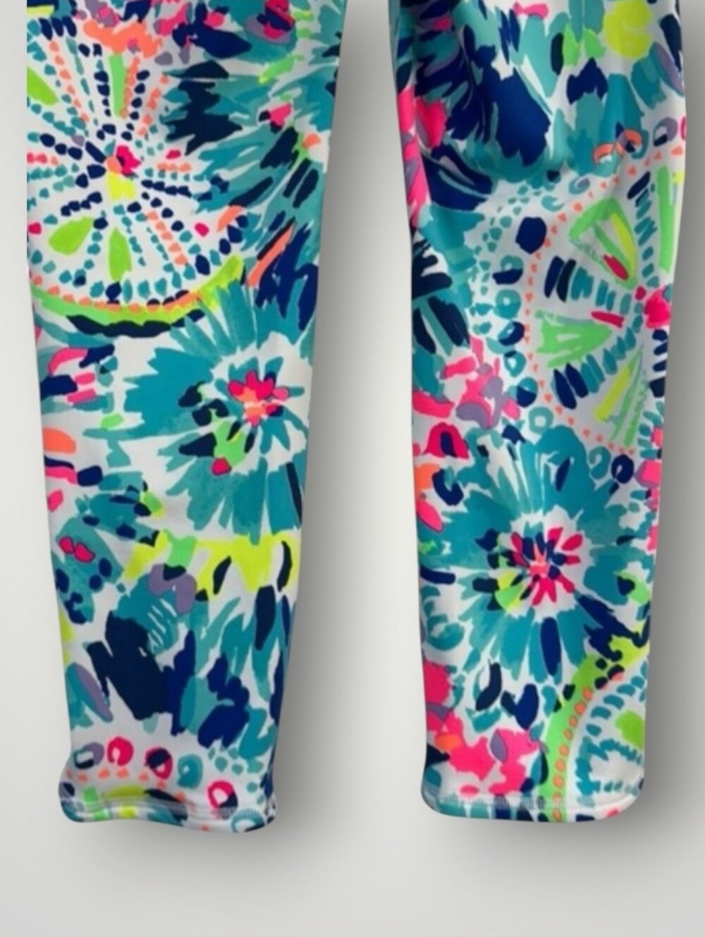 Lilly Pulitzer Womens Luxletic Weekender Cropped Leggings - Picture 3 of 10